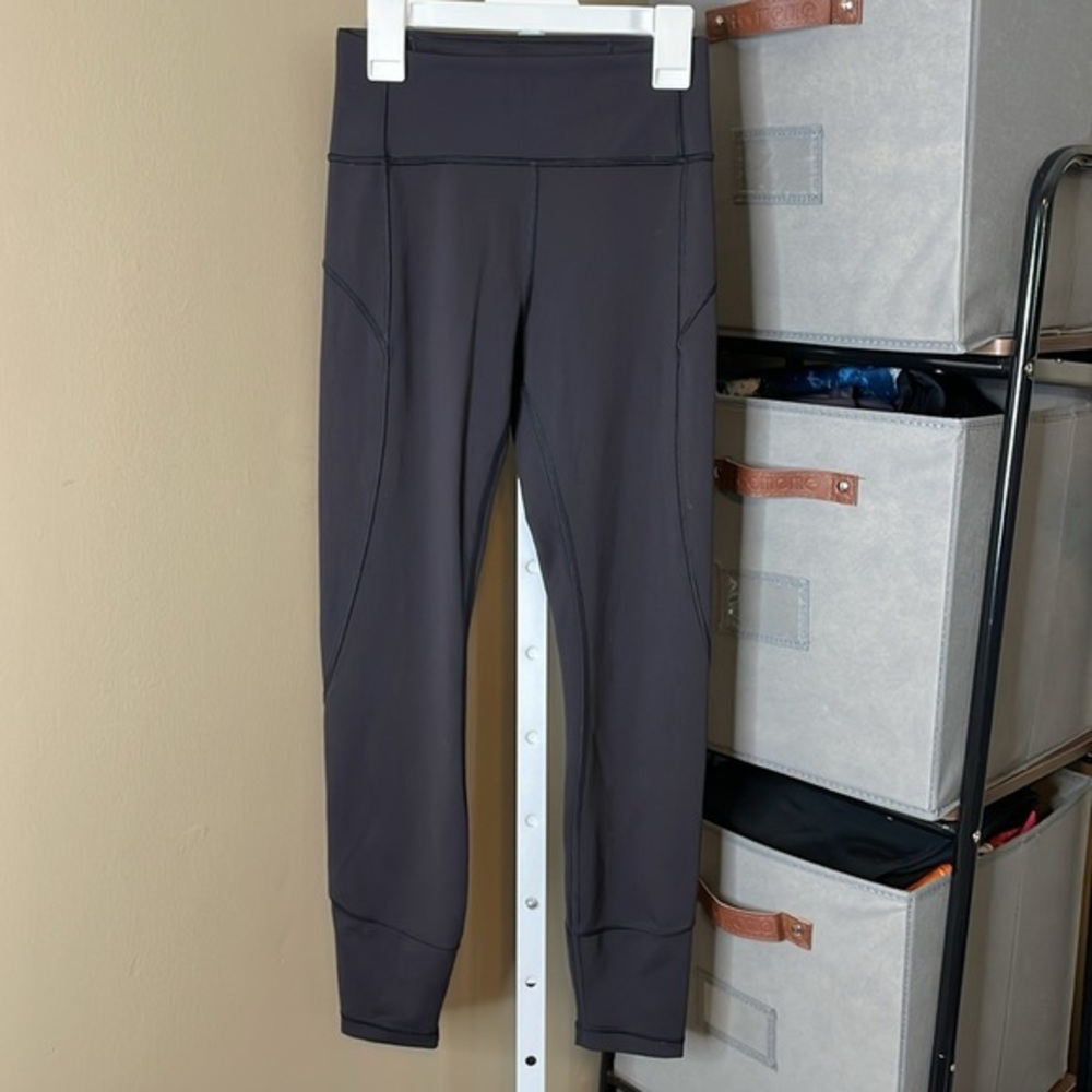 Lululemon In Movement 7/8 Tight Everlux 25" Sz 4 Black Neutral Yoga Sporty 4086